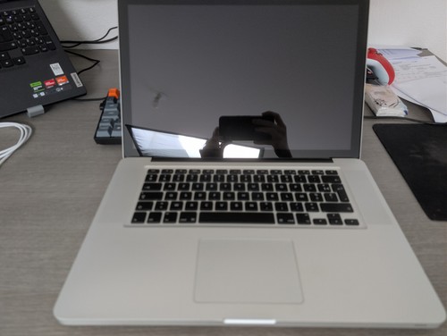 Lot macbook pro mid - 2x,