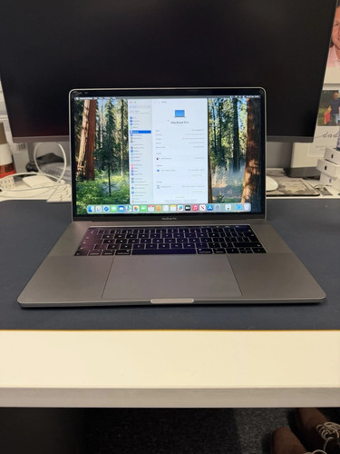 Apple macbook pro - pro, i7