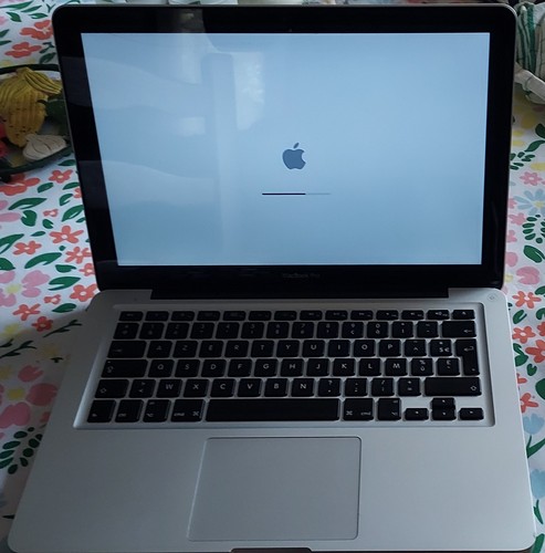Portable macbook pro - pc,